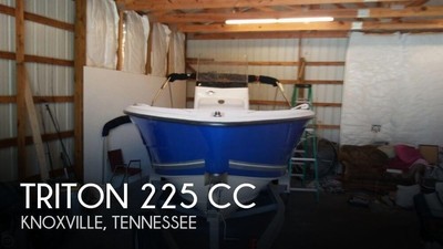 2008 Triton 225 CC Used