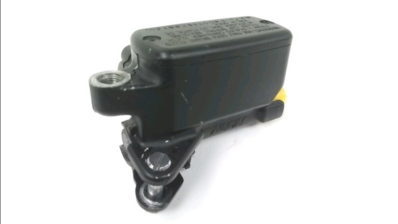 Maitre Cylindre Frein Av Complet Honda Cbf 600 2004-2006 / Ne 22761