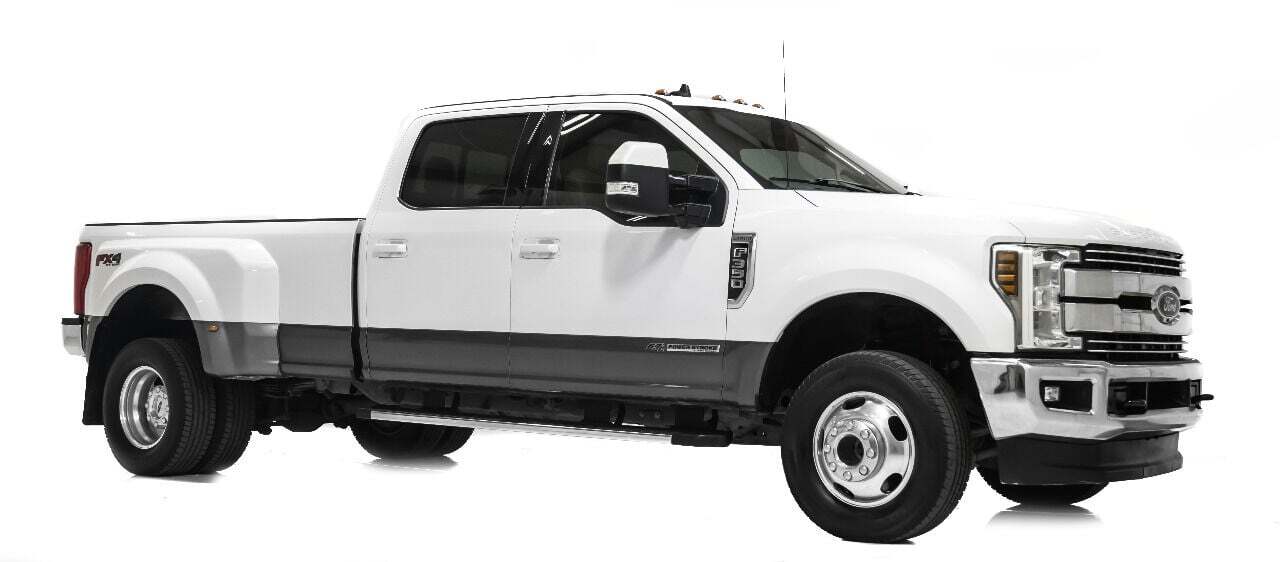 Owner 2019 Ford F-350 Super Duty Lariat 4x4 4dr Crew Cab 8 ft. LB DRW Pickup