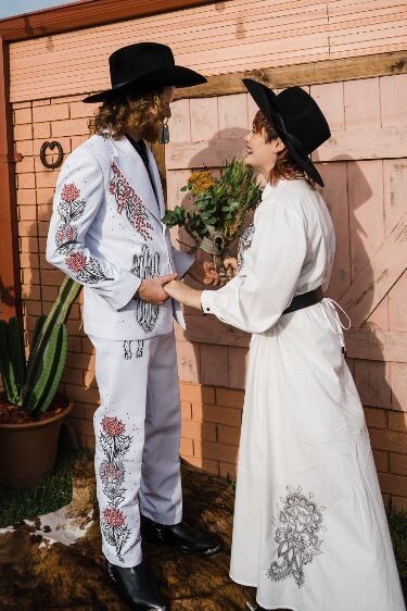 Pre-owned Art Men's Custom Made 2pc White Wedding Suit Cotton Western Floral Embroidered Suit