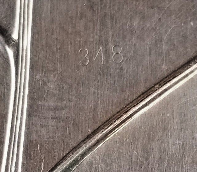 *BOGO* PAIR OF WONDERFUL LEAF DESIGN SILVERPLATE DISHES INTERNATIONAL SILVER CO.