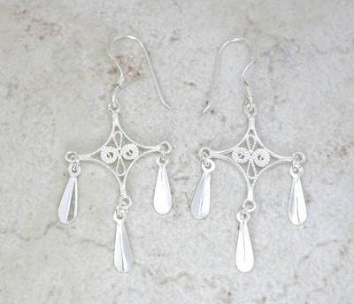 UNIQUE STERLING SILVER FILIGREE DANGLING EARRINGS  style# e0408