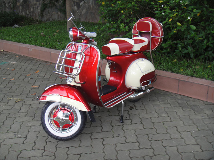 ORIGINAL VESPA STANDARD VBB1M 150cc 1960's FULLY RESTORED FREE SHIPPING RED & C