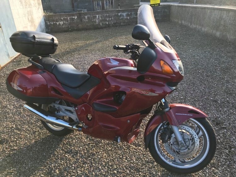 Honda nt650v deauville 2002