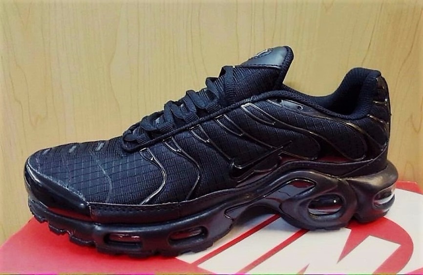 nike air max tn triple black