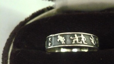 Sterling silver signed 925 band ring zodiac symbols size 8