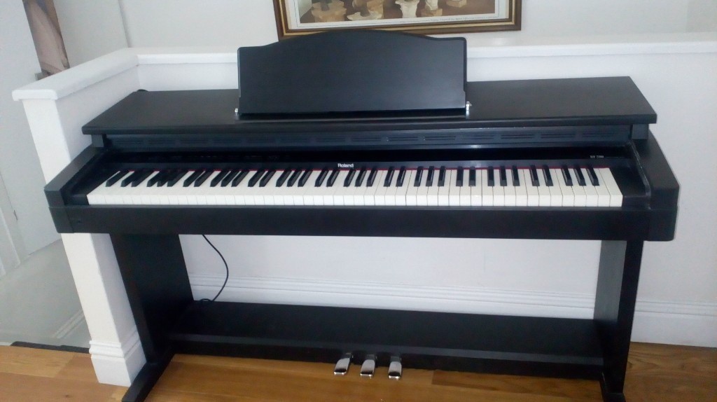 Roland Hp 2700 digital piano for sale in Saltdean, East Sussex Gumtree