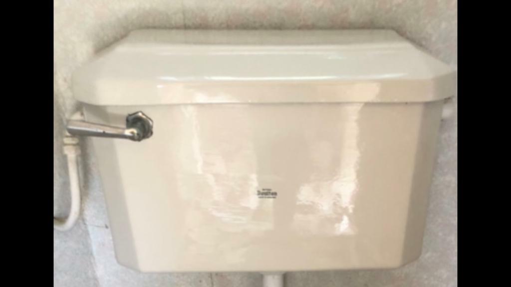 Vintage Royal Doulton toilet cistern in Lowestoft, Suffolk Gumtree