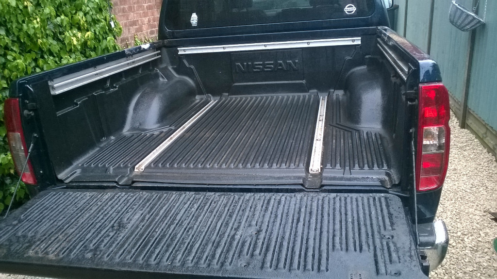 nissan navara d40 double cab 20052015 under rail load liner cchannel