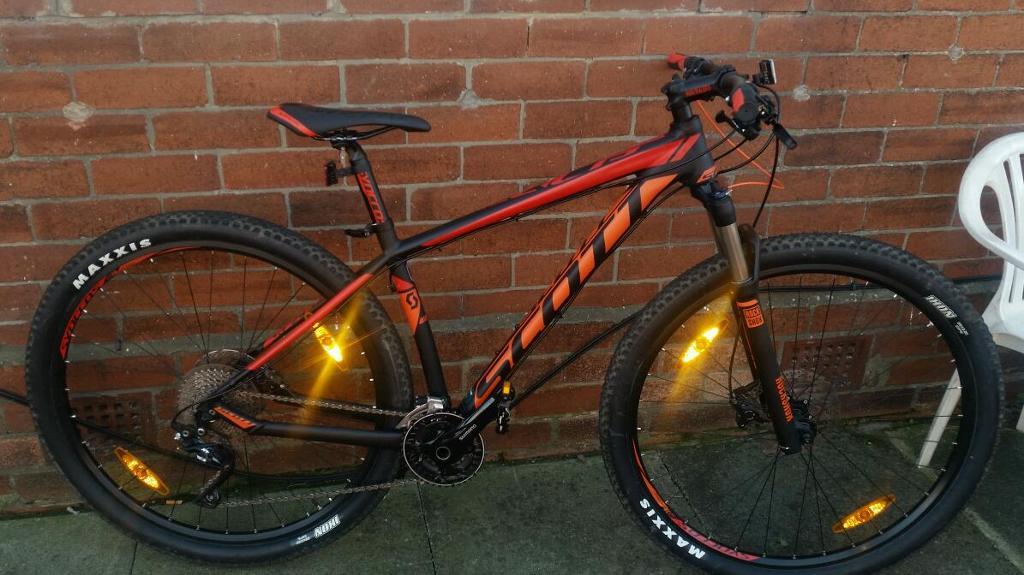 installing bike pedals