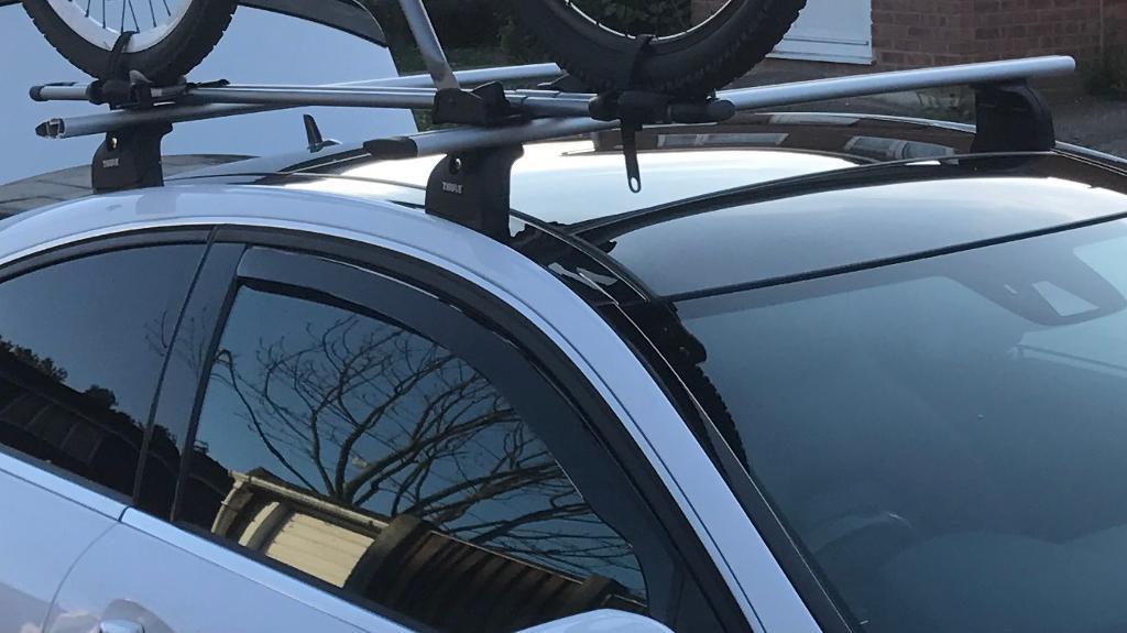 Mercedes C class coupe w204 20122015 thule roof rails in Northolt, London Gumtree