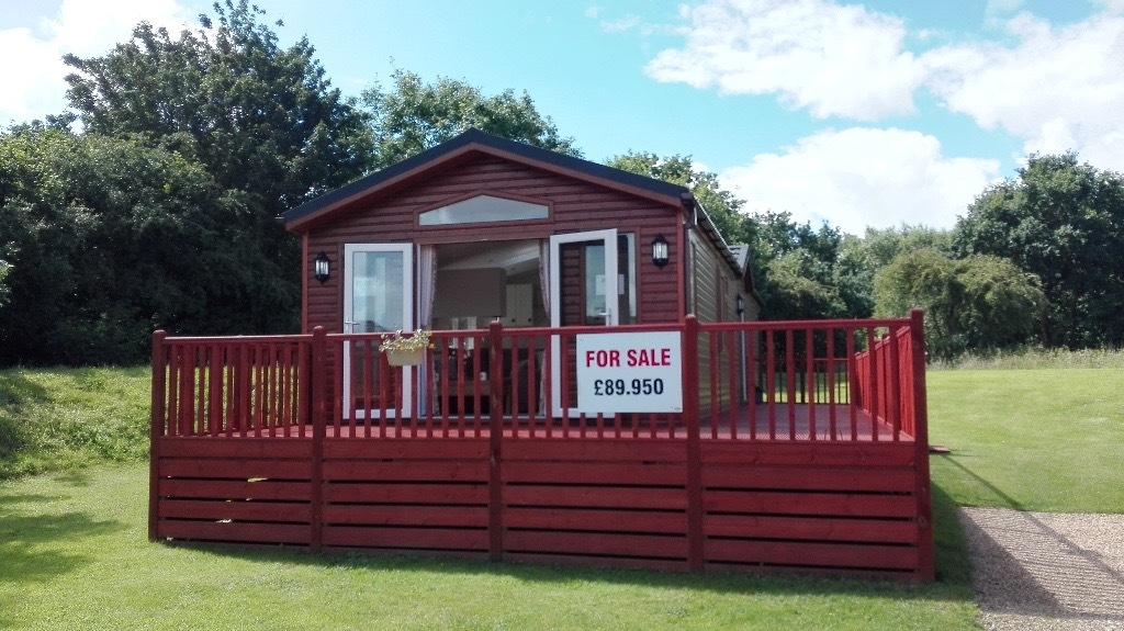 Stunning Lodge for sale at Yaxham Waters in rural Norfolk Open 11
