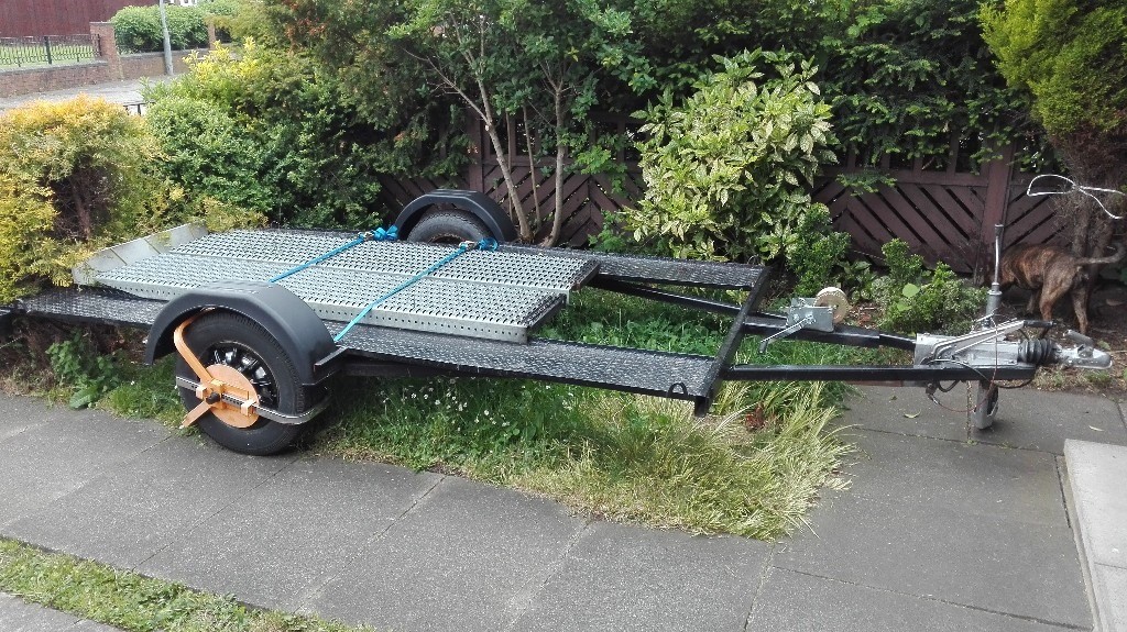 Single axle car transporter trailer. in Sunderland, Tyne