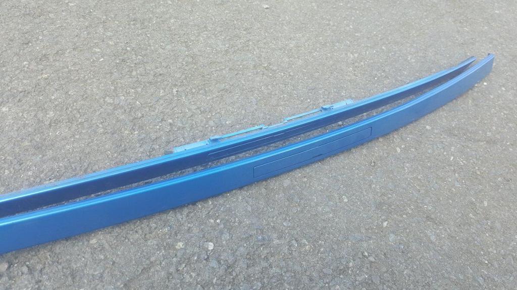 VAUXHALL ASTRA H VXR MK5 ROOF RAIL MOULDING GUTTER TRIMS in Leicester