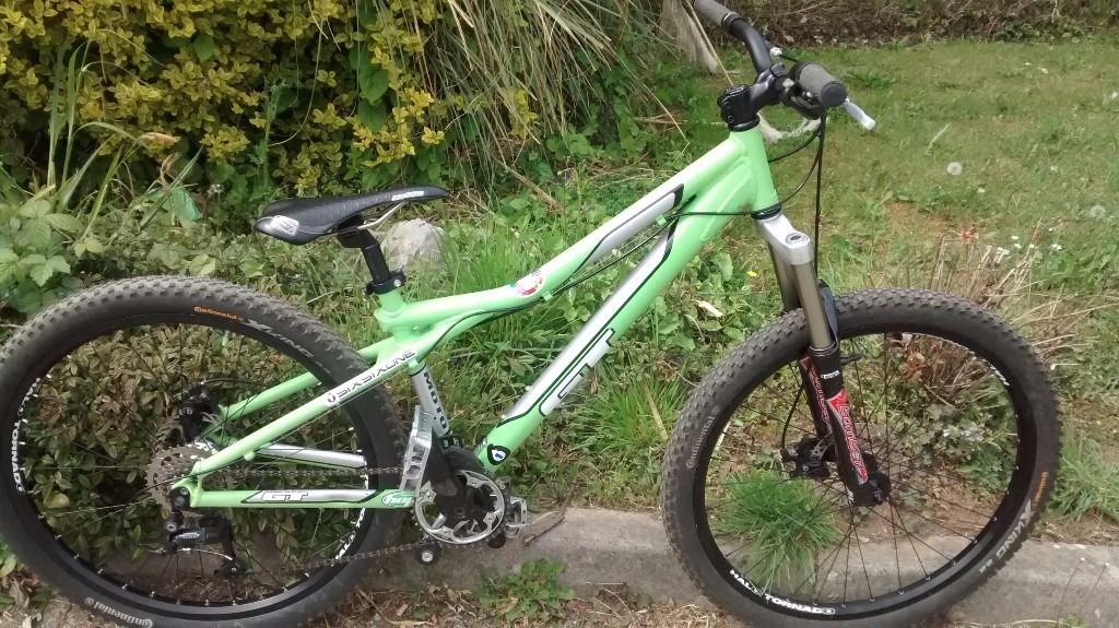 gt dirt jump
