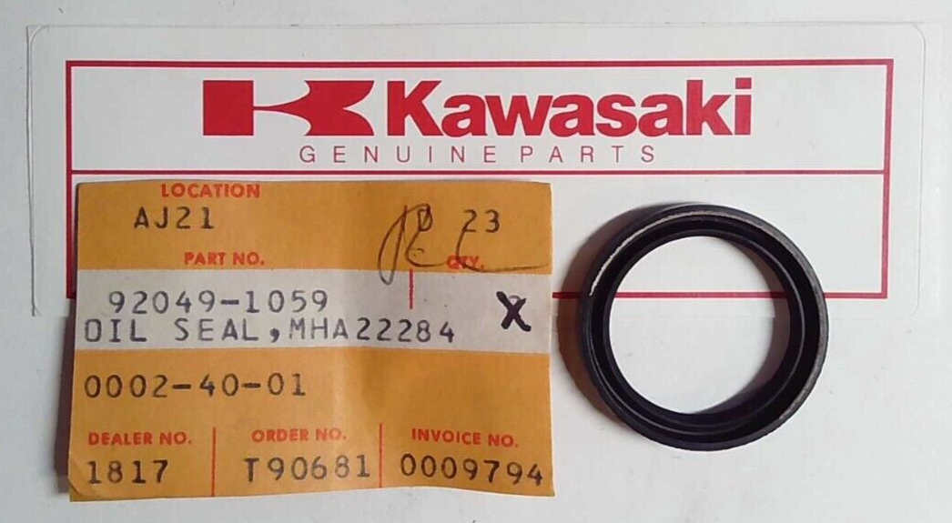k.ページ Kawasaki ZX-6 ZX-11 ZX-9 KX80 KX125 43049-1066 PACKING,TAP