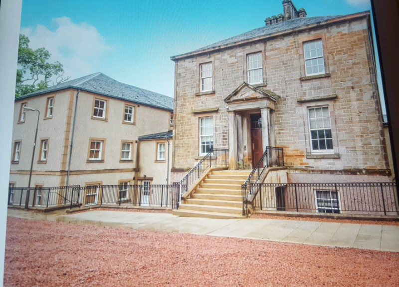 Fantastic 2 bedroom flat to rent in Deer Park in Livingston, West