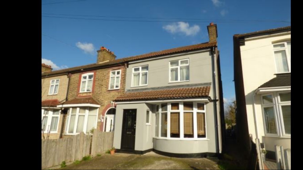 3 BEDROOM HOUSE TO RENT IN RAINHAM, ESSEX in Rainham, London Gumtree