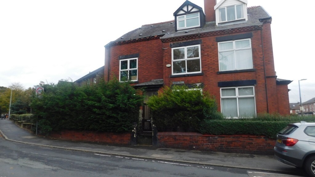 Available 5 bedroom House in Derby Rd, Salford M5 in Salford, Manchester Gumtree