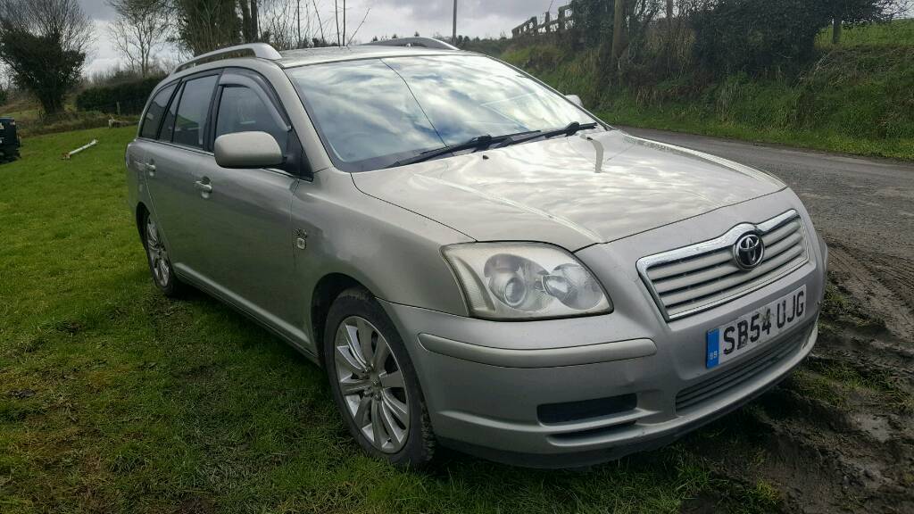 Toyota avensis 2005 универсал