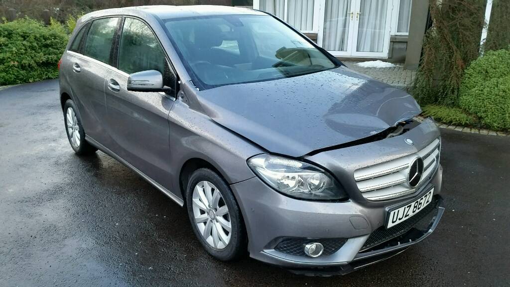 Мерседес b180 2013