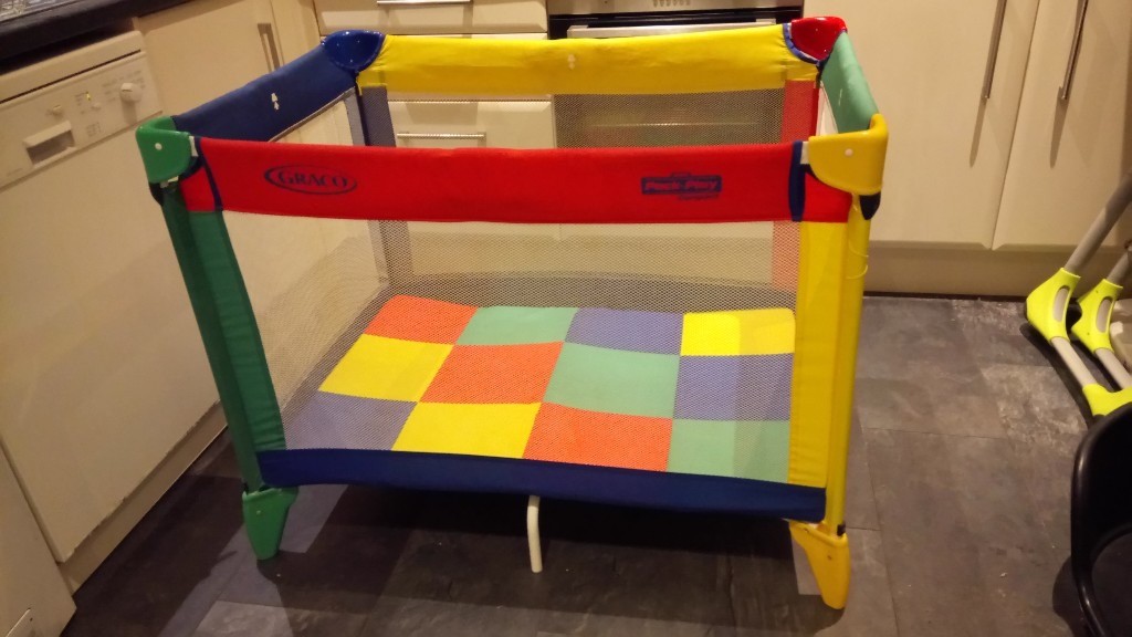 Graco travel cot / playpen in Beeston, Nottinghamshire Gumtree
