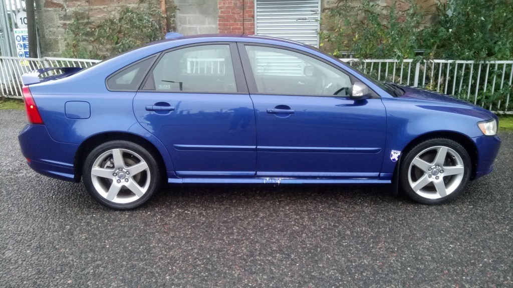 Volvo s40 r design
