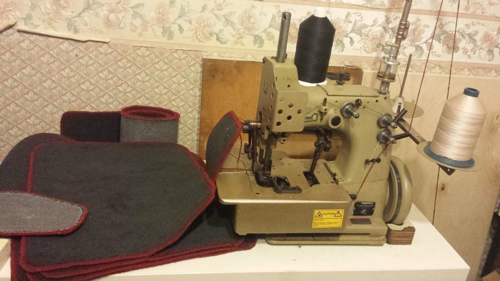 Union Special 81200 AF carpet whipping industrial sewing machine in