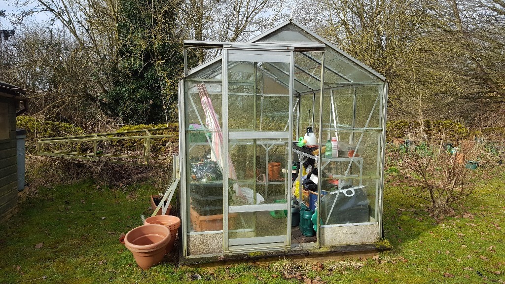 Metal frame greenhouse in Banbury, Oxfordshire Gumtree