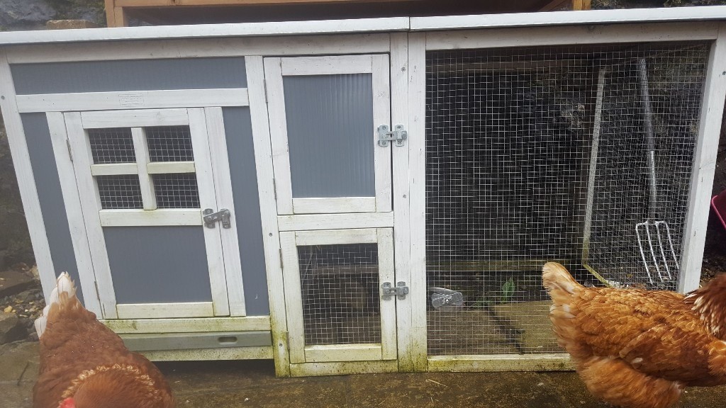 Hen house for sale, in good condition but surplus to requirements. Will