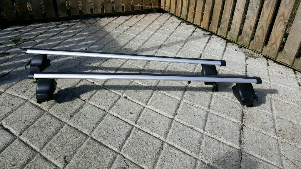 Thule roof bars,roof box,solar panel in Melrose, Scottish Borders Gumtree