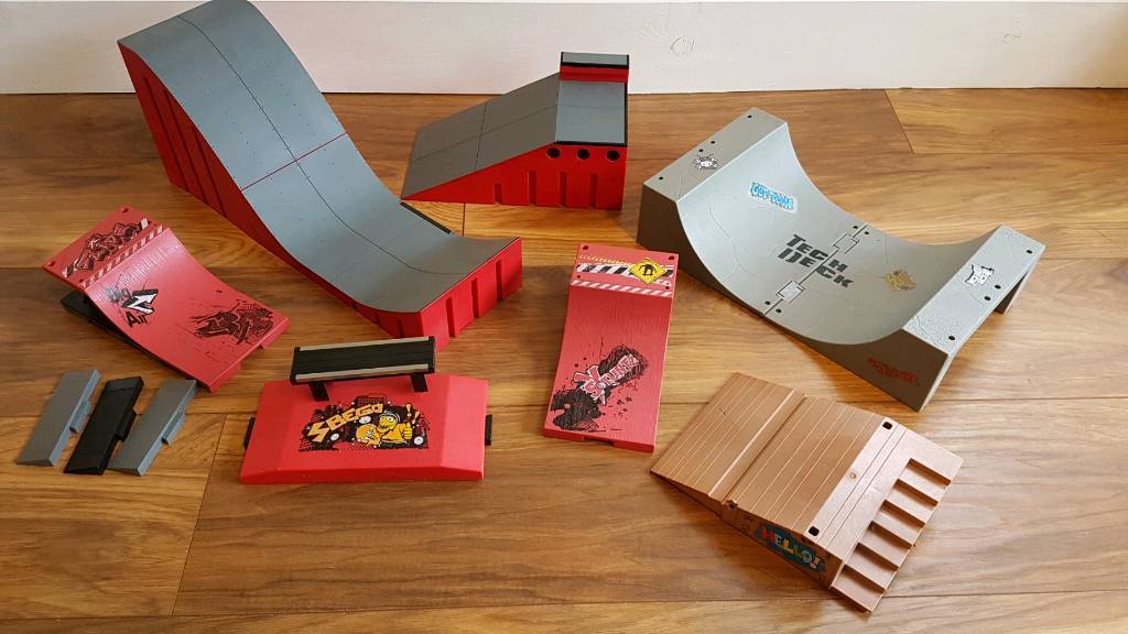 Tech deck ramps, foldable ramp and accessories in Hartford, Cheshire