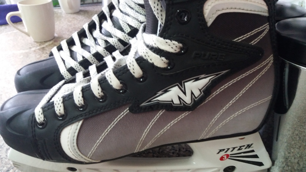 Mission (Bauer) Pure L3 Ice Hockey Skates Size 9E 9.5UK fit and