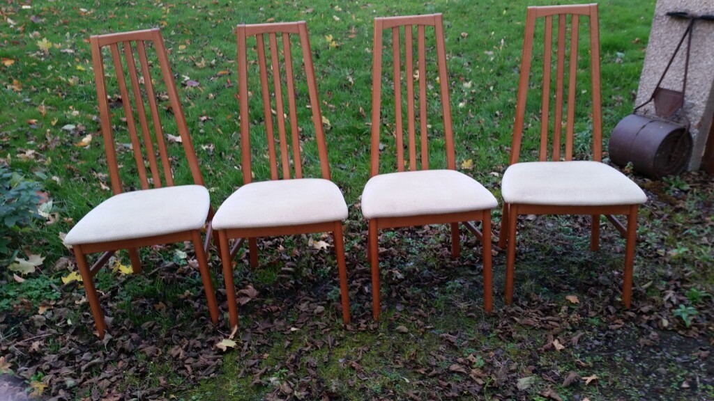 Set of four dining chairs. Morris furniture company. in Newburgh