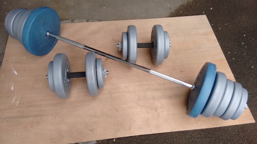 88 kg set of Vinyl coated Weights & Bars in Eastleigh, Hampshire