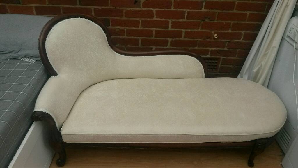 Chaise longue day bed sofa cream laura ashley fabric in Hedge End