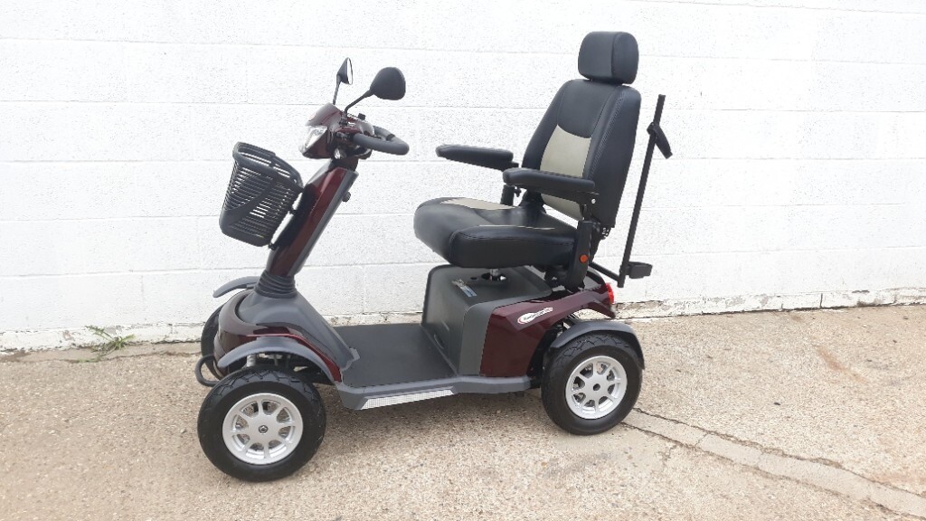 Roadmaster Plus 8 MPH Mobility Scooter LIKE NEW * I can deliver * in