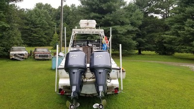 1970 24' dolphin cuddy cabin