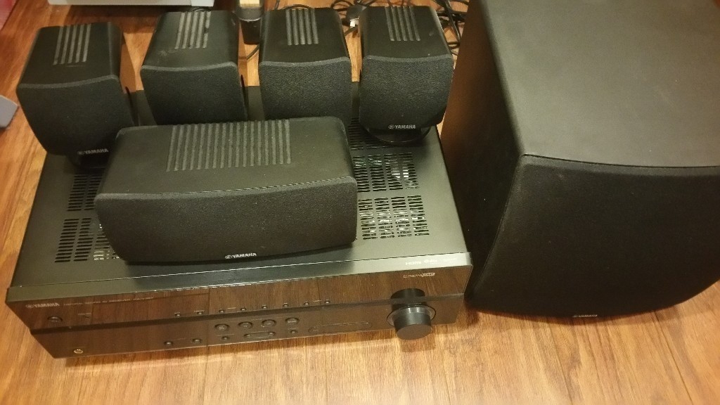 Yamaha Surround Sound Amp / Speakers / Sub complete setup. in