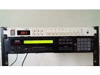 *** Yamaha TX802 Sound Module FM Tone Generator Vintage DX7 II ***