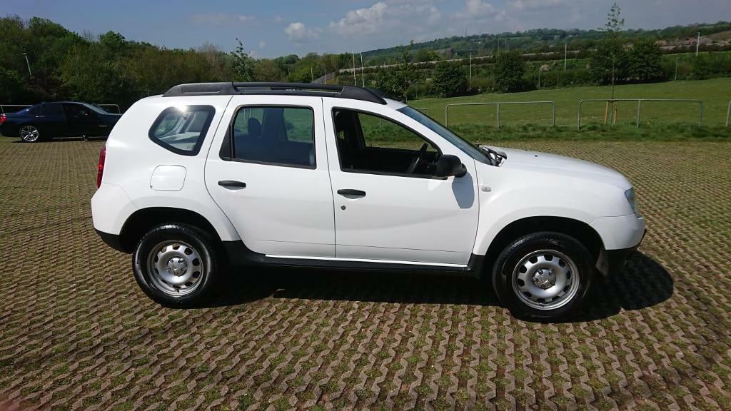 DACIA DUSTER 1.6 Access 5dr (white) 2014 in Plymouth, Devon Gumtree