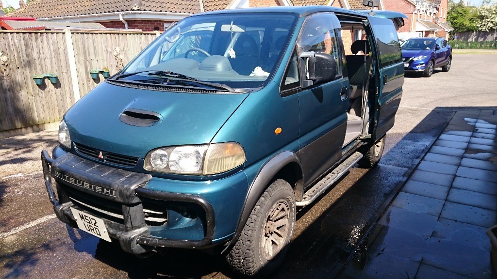Mitsubishi delica l400