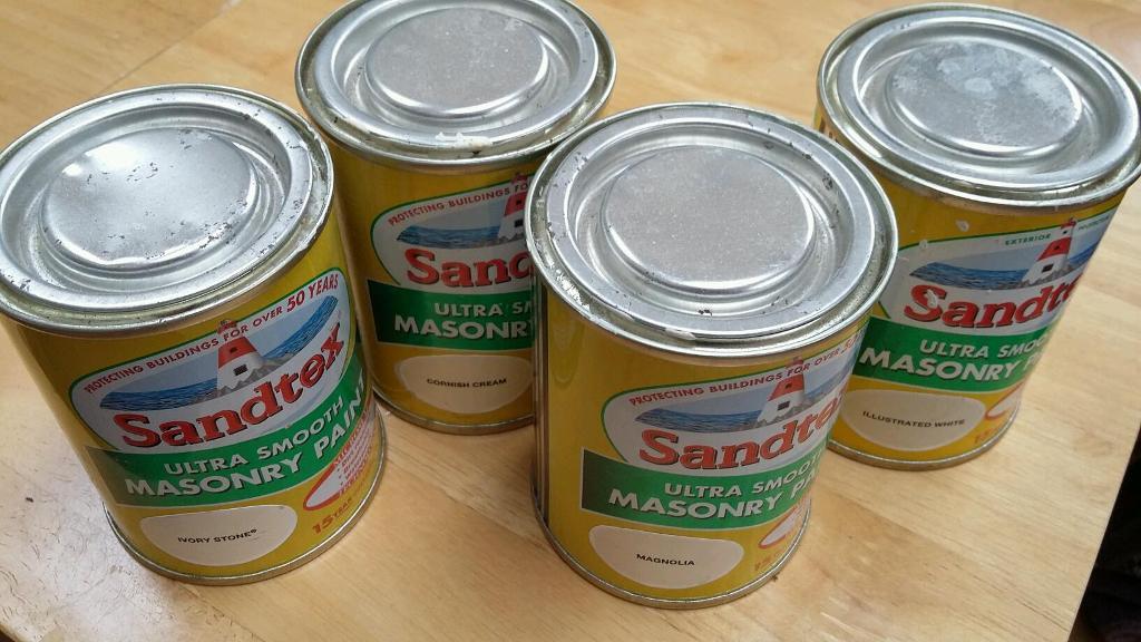 SANDTEX Textured Masonry Paint Tester Pots x 4 in Kingston, London