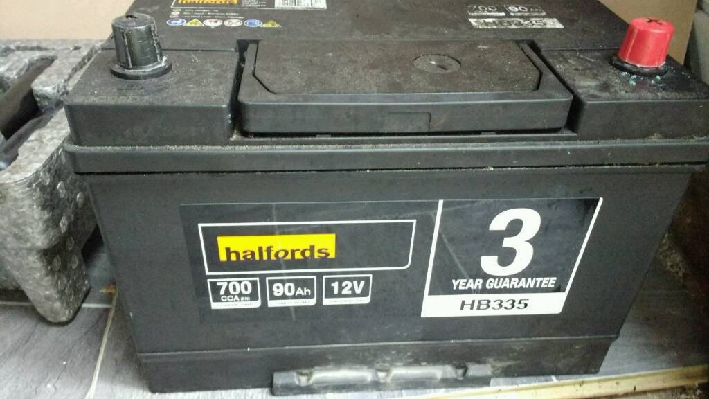 Halfords car battery HB335 in Burghfield Common, Berkshire Gumtree