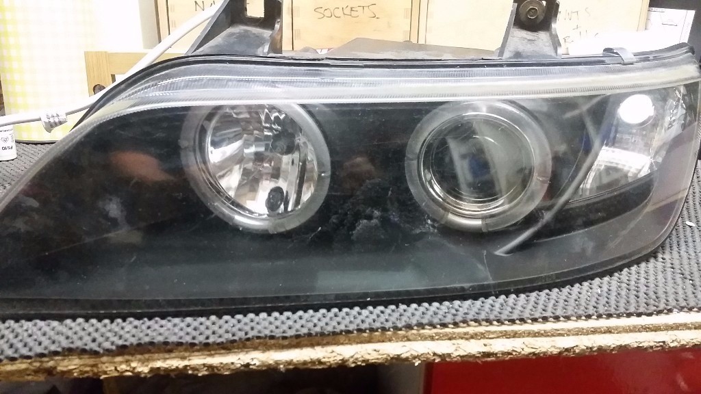 bmw z3 front headlight cluster passenger side complete with bulbs in