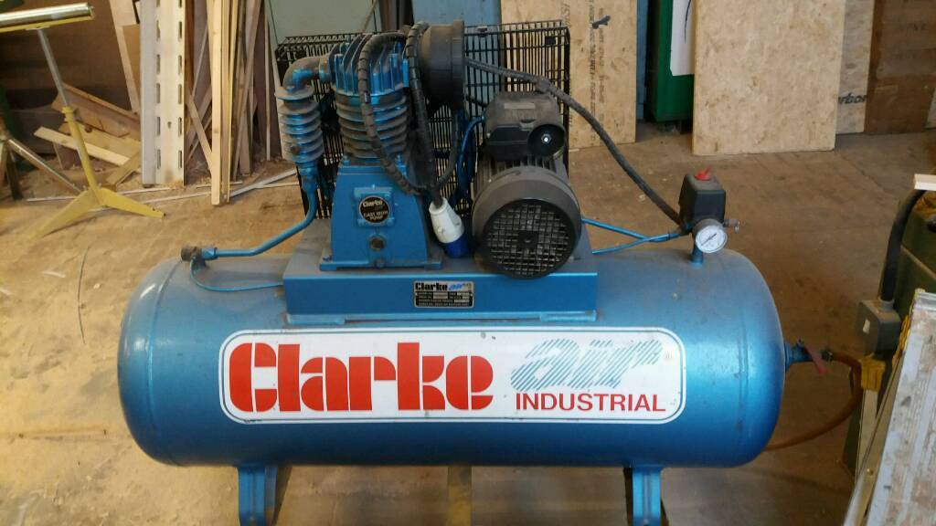 Clarke compressor se16c150 14cfm 240v in