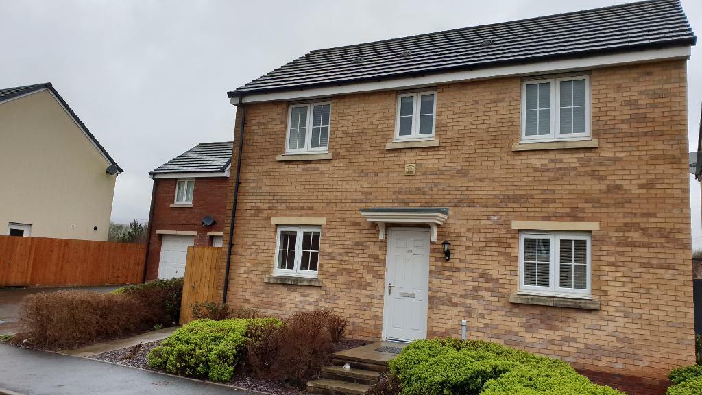 3 bedroom house in Long Heath Close Virginia Grove, Caerphilly, CF83