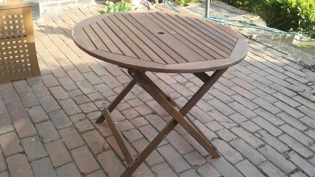 SOLD-FREE, Garden table, circular, wooden approx. 36" diameter. Free