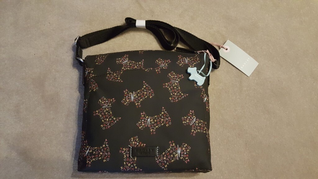 Radley Alphabetti Dog crossbody/shoulder bag. As new with original gift