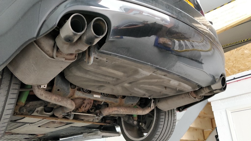 Jaguar XFR exhaust rear backboxes quad exhaust tips, original parts